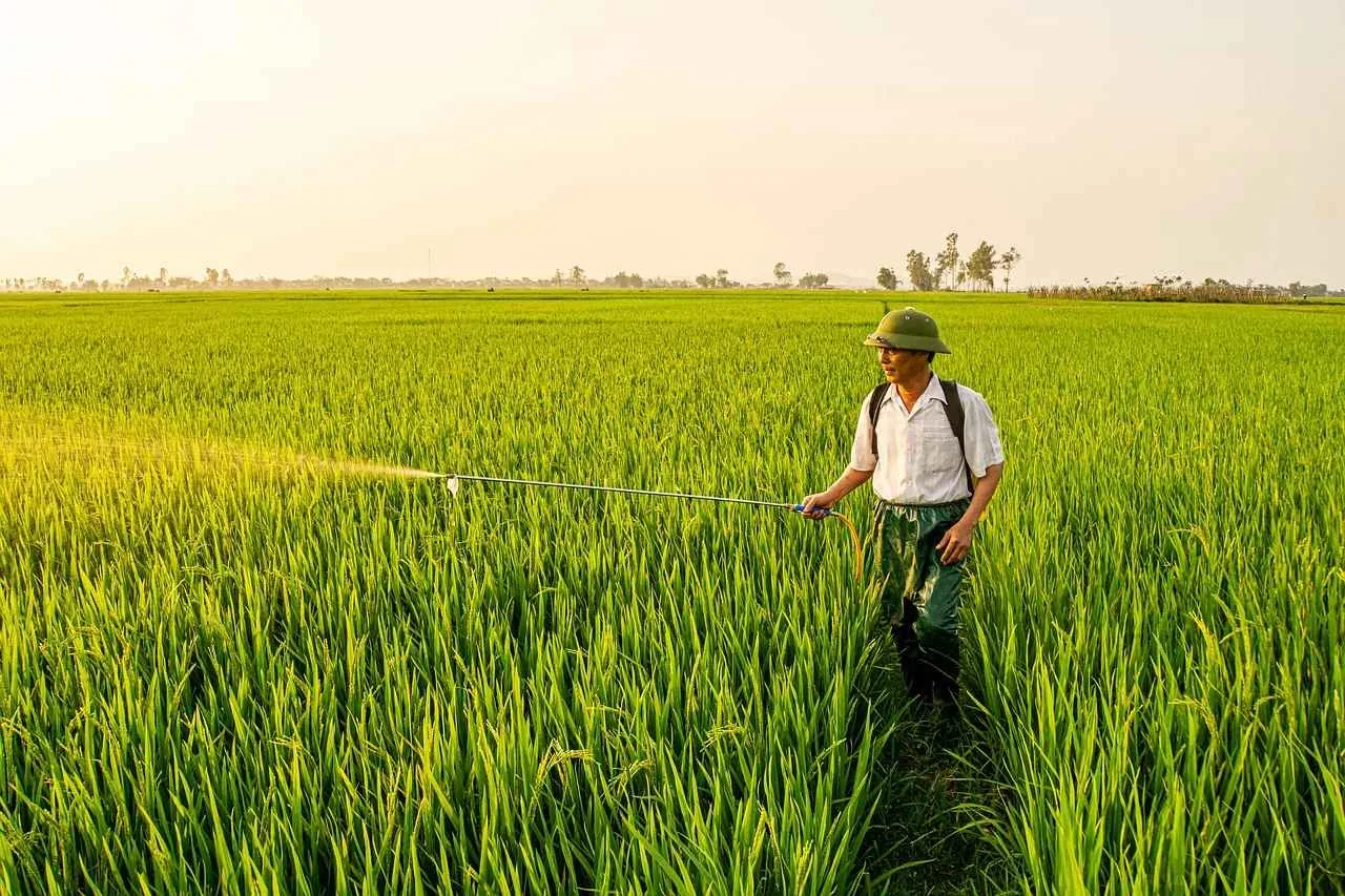 bio_pesticides_for_healthy_crops_indochem_agrovet_blog_image